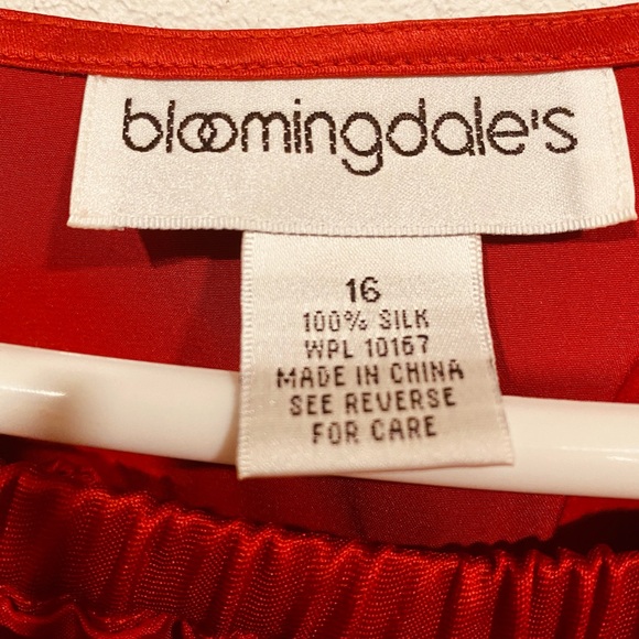 Red Silk Two Piece formal outfit - Picture 3 of 3